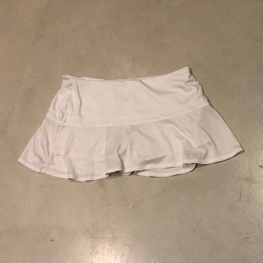 White pleated tennis skirt